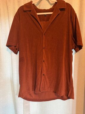 Express Men's Short-Sleeve Button-Down Shirt in Rust